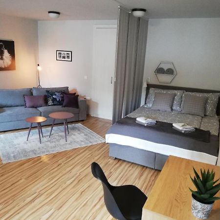 Apartment Nobl Plac Celje Exteriör bild